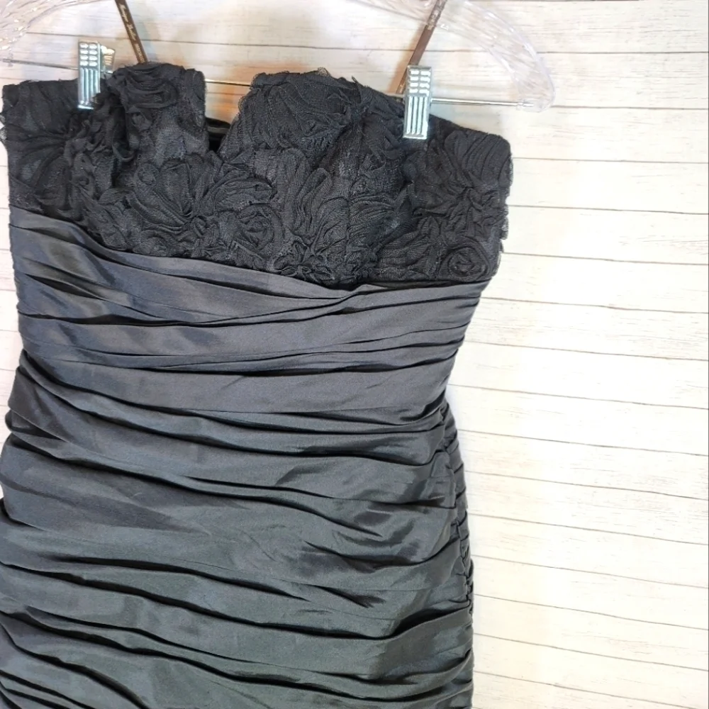 MONIQUE LHUILLIER BRIDESMAIDS BLACK STRAPLESS RUCHED DRESS, SZ 4